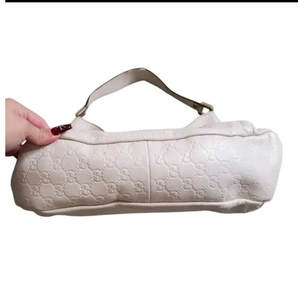 Gucci Guccissima Hobo Leather GG Monogram Off White Medium Bag